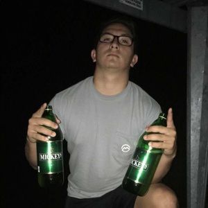 Meet your Posher, Luis